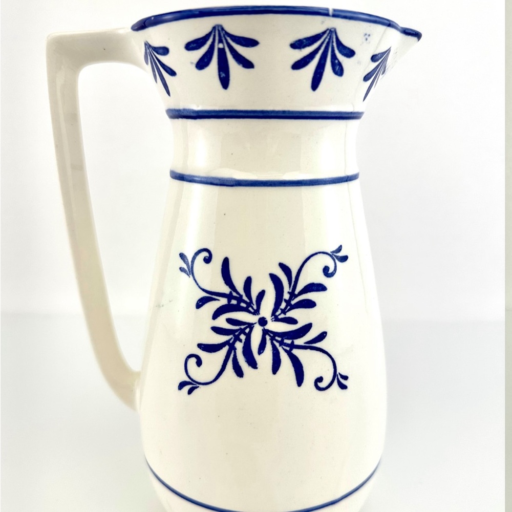 Vintage 1960s Vintage Royal Sealy Japan Blue + White - Picture 3 of 8